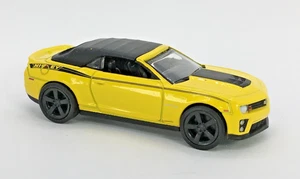 2013 CHEVY CAMARO  ZL1  CONVERTIBLE with RR's  (yellow) 1/64  - Johnny Lightning - Picture 1 of 13