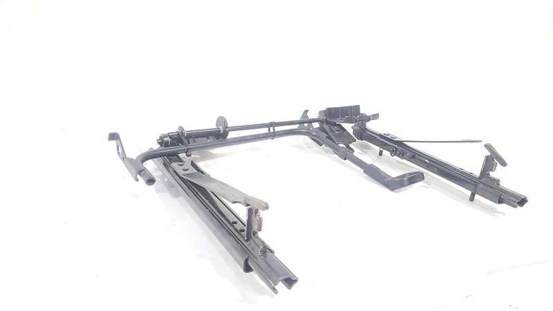 Asiento delantero derecho pista OEM 1986 SAAB 900 Foto 1 de 4