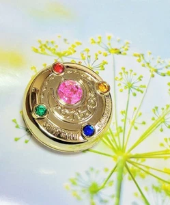 Sailor Moon Miracle Romance Face Powder Makeup Compact Premium Bandai - Picture 1 of 4