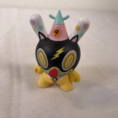 Figura Vinilo Kidrobot The 13 Dunny #9 Jinx 3" Brandt Peters Foto 1 de 4