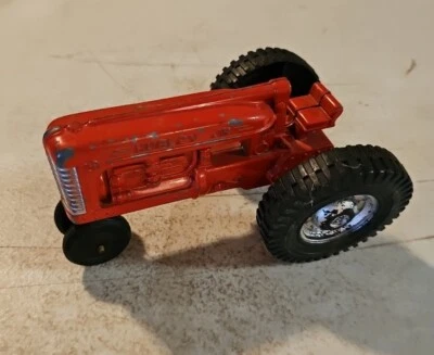 Tractor diecast modelo H - Hubley Jr. escala 1/16 años 60 Foto 1 de 4