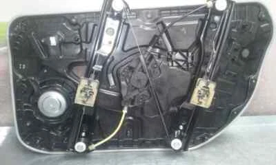 3656531 fensterheber vorne links für VOLVO V40 INSCRIPTION 2012 4034866 Foto 1 de 4