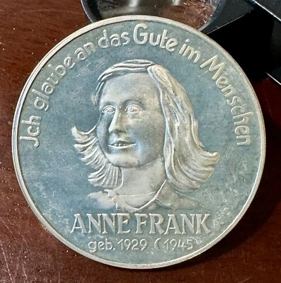 1945 NETHERLANDS Sterling Silver Medal Anne Frank, Wilting Roses Good of Mankind - Image 1 of 2