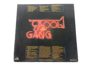 Álbum de discos LP firmado por Kool & The Gang Something Special 4 AUTOS 2 - Imagen 1 de 3