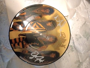 Rare Signed Stryper 45 Reason For The Season Winter Wonderland  Autographed - Picture 1 of 6
