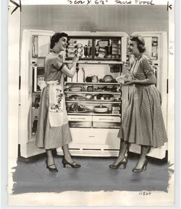 HAUSLAND Hausfrau Werbung KÜHLSCHRANK Prudence Penny 1954 Pressefoto - Bild 1 von 2