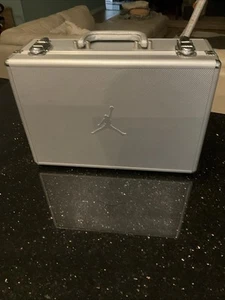Air Jordan Vtg. Hard Case Only- Briefcase Style -SNEAKERS NOT INCLUDED- 2002 - Picture 1 of 7