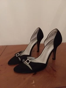 AK Anne Klein Black Satin Peep Toe D'orsay Pump Heels - Picture 1 of 6