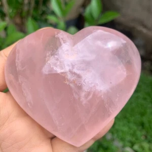 218G Natural Rose Quartz heart crystal for love jewellery making pink gemstone - Picture 1 of 8