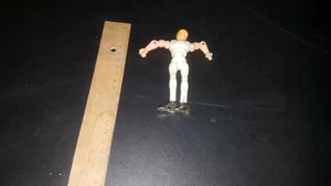 VECCHIO PERSONAGGIO MICRONAUTI?? BIANCO  - Foto 1 di 1