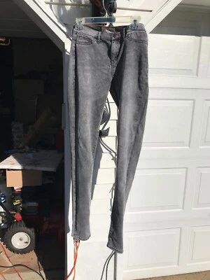 Pantalones de mezclilla negros para mujer Dittos Jegging tiro medio desgastados (deshilachados) talla 28 Foto 1 de 4