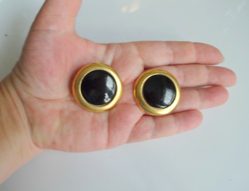 SAINT LAURENT (YSL) ORECCHINI ORIGINALI YVES SAINT LAURENT YSL Placcati in oro smalto nero clip su passerella