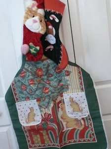 Kätzchen Weihnachten Set - Latzschürze und zwei Strümpfe - Schürze Maße ca. 32 zoll - Bild 1 von 11