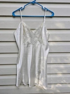 Victoria's Secret Schlupfkleid elfenbein creme Spitze vorne Damen Gr. L seidiger Schlitz sexy - Bild 1 von 6