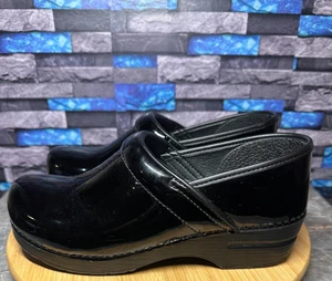 Dansko Lack schwarz Damen Leder rutschfeste Clogs Schuh Krankenschwester Größe 10,5-11 - Bild 1 von 10