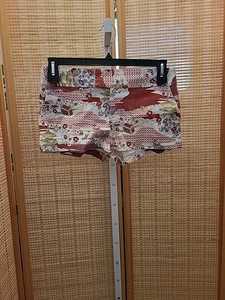 Lux Shorts Womens Size 6 Multicolor Stretch MultiPattern Zipper Front Pockets - Picture 1 of 13