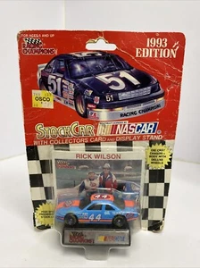 1993 RACING CHAMPIONS #44 Rick Wilson NASCAR Car - Picture 1 of 2