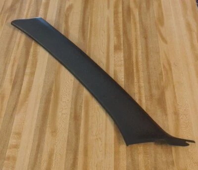 CHEVY METRO 95-01 PARABRISAS IZQUIERDO PILAR ADORNO OEM GEO 30013735 MOLDURA MOLDURA Foto 1 de 4