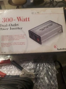 Radio Shack 300 Watt Power Inverter Car Camping Traveling #22-146 - Picture 1 of 6