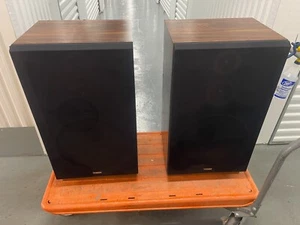 1 Pair Of Vintage Fisher Hi-Fi Speakers Model  ST- 832 Great Condition - Picture 1 of 7