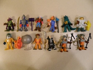 Lot of 11 Imaginext Series 4, 6, 7, 8, 10 & 12 100% Complete Loose Figures - Foto 1 di 5