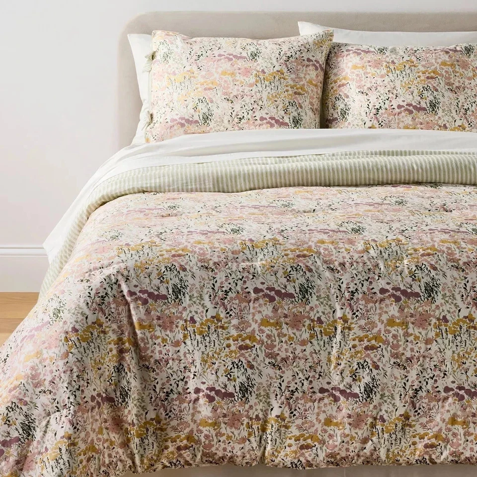 Reversible Floral and Stripe Comforter Twin/Twin Extra Long Set - Threshold NWT - Image 1 of 4