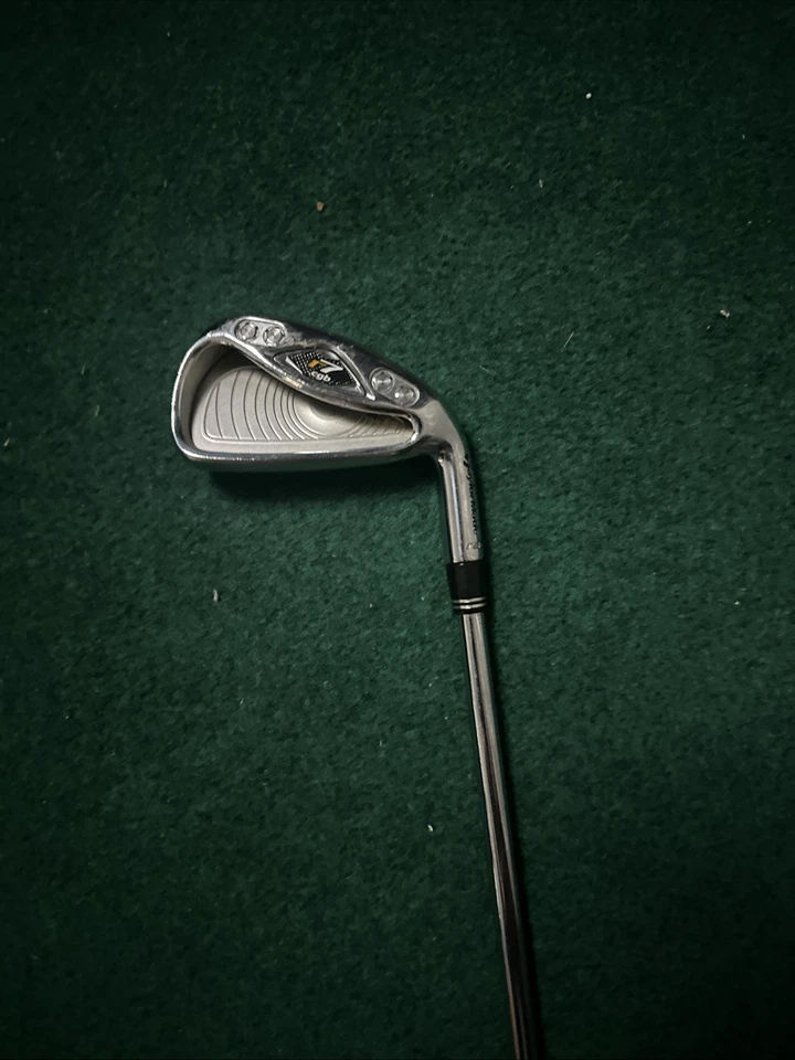 Taylor Made R7CGB Max 4 varilla de acero rígido de hierro, agarre Golf Pride para diestros Foto 1 de 3