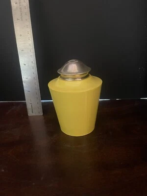 Carrito de té molido amarillo Meissen del siglo XIX tapa plateada Foto 1 de 3