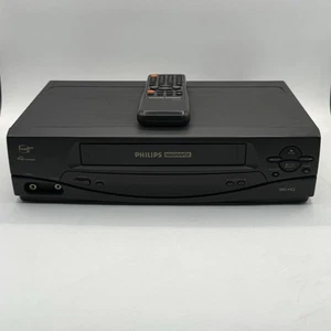 Philips Magnavox VRX260AT22 registratore VHS VCR Plus+ lettore 4 testine con telecomando TESTATO - Foto 1 di 13
