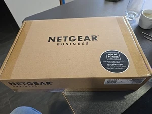 Netgear Business 24 Port Network-Switch *GS724T-600EUS* - Bild 1 von 2
