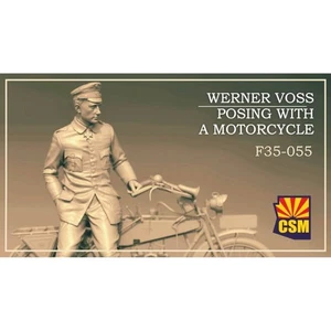 Werner Voss Mit Einer Motorradmodellfigurine - Bild 1 von 4