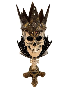KATHERINE'S COLLECTION SKELETON FACE BUST FIGURINE KROOKED KINGDOOM KING CROWN - Picture 1 of 9
