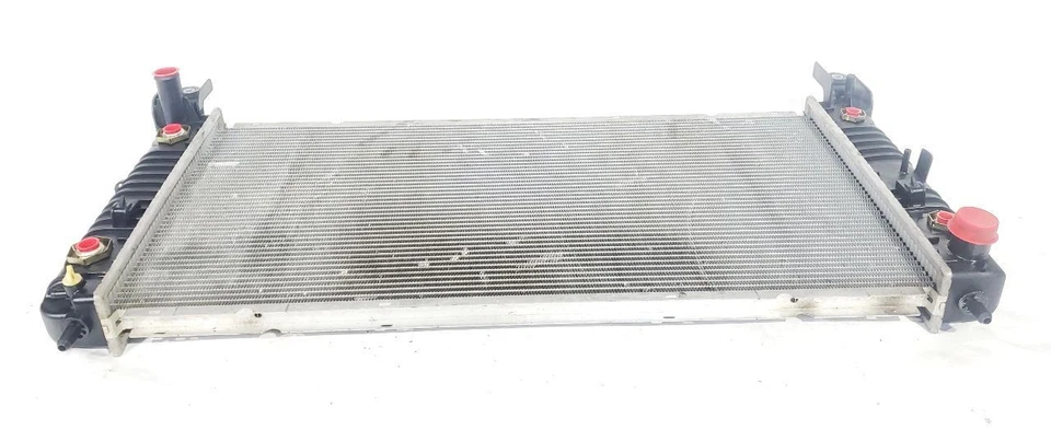 Radiador Hummer H2 2005 2006 2007 OEM 6,0 L Foto 1 de 4