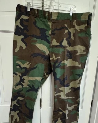 Vintage LL Bean Hunting Pants 44x28 Camouflage Camo Double Knees Seat USA - Image 1 of 4