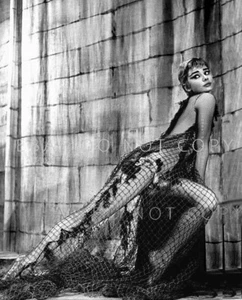 AUDREY HEPBURN One of a Kind Set During 1954 'Ondine' Theater Play 2-8X10 Photos - Picture 1 of 5