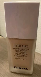 CHANEL LE BLANC Light Whitening Fluid Foundation SPF 30/PA +++ 22 Beige Rose - Picture 1 of 3