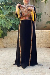 Luxury Elegant Golden Embroidered Black Palestinian Thobe Dress With Satin Cuffs - Picture 1 of 4