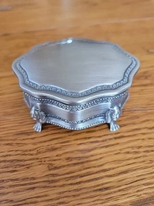 Vintage Silver Plated Jewelry/trinket Box With British Crest Lion Feet. - Picture 1 of 9