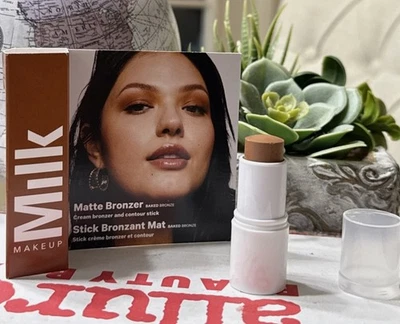 Barra bronceadora mate maquillaje leche HORNEADA tamaño mini 0,10 oz/3 g M3y3 Foto 1 de 3