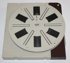 Super 8 Privat"Gefilmt ca. 180 Meter in Box Color Stummfilm Optisch recht gut"" - Bild 1 von 3
