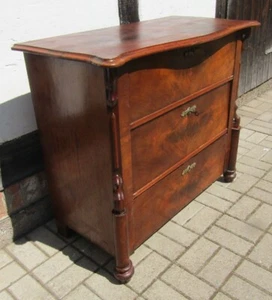 Feine KOMMODE Nussbaum 3 Schübe LOUIS PHILIPPE Spät Biedermeier MESSING ~1860 - Bild 1 von 13