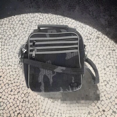 Cartera Lug patrón camuflaje nueva con etiquetas Foto 1 de 4