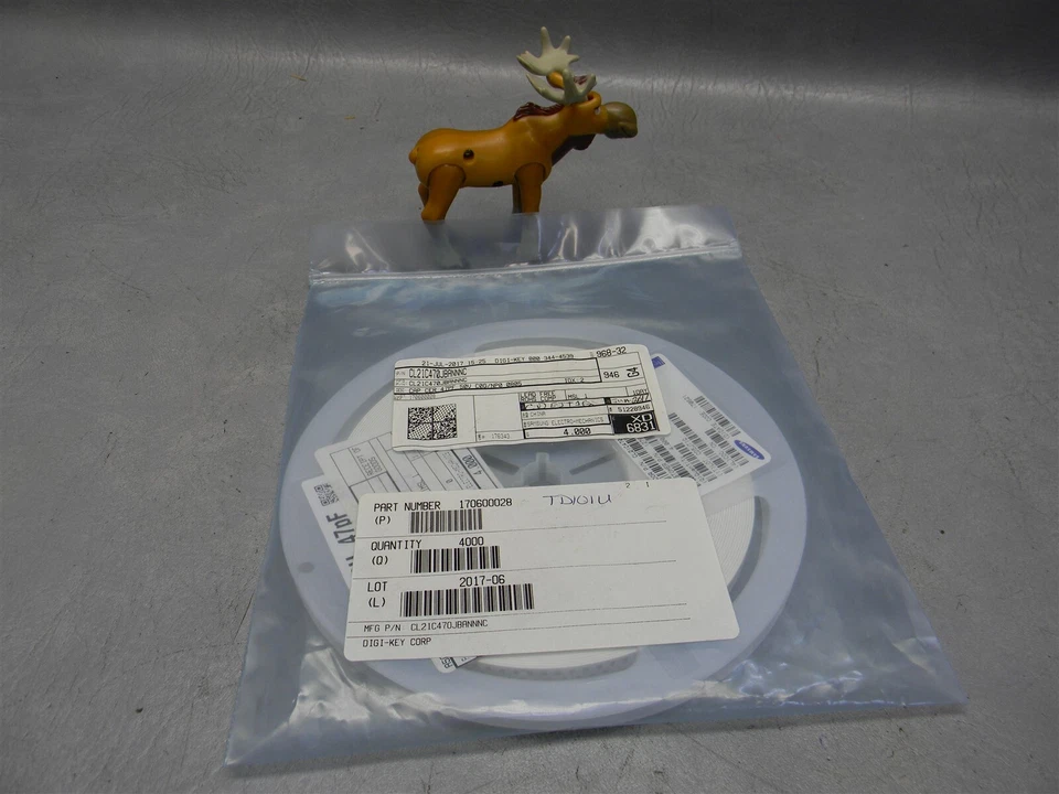 Samsung Electro-Mechanics CL21C470JBANNNC Ceramic Capacitors Reel of 4000 - Image 1 of 4