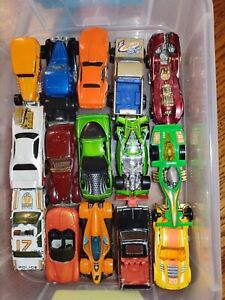 Hot Wheels Cars Lot of 15 vtg some are redline sell as is due to age see pics