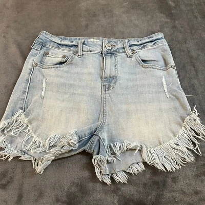 Pantalones cortos de mezclilla Altar'd State dobladillo deshilachado desgastado azul lavado claro para mujer 7 28x3" Foto 1 de 4