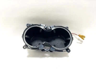 15-18 奥迪 Q3 8U 中心控制台饮料双杯支架塑料黑色原始设备制造商 — 第 1/4 张图片