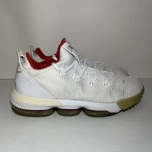 Talla 13 - Zapatos de baloncesto nocturnos Nike LeBron 16 de tiro bajo con cordones para hombre - Imagen 1 de 8
