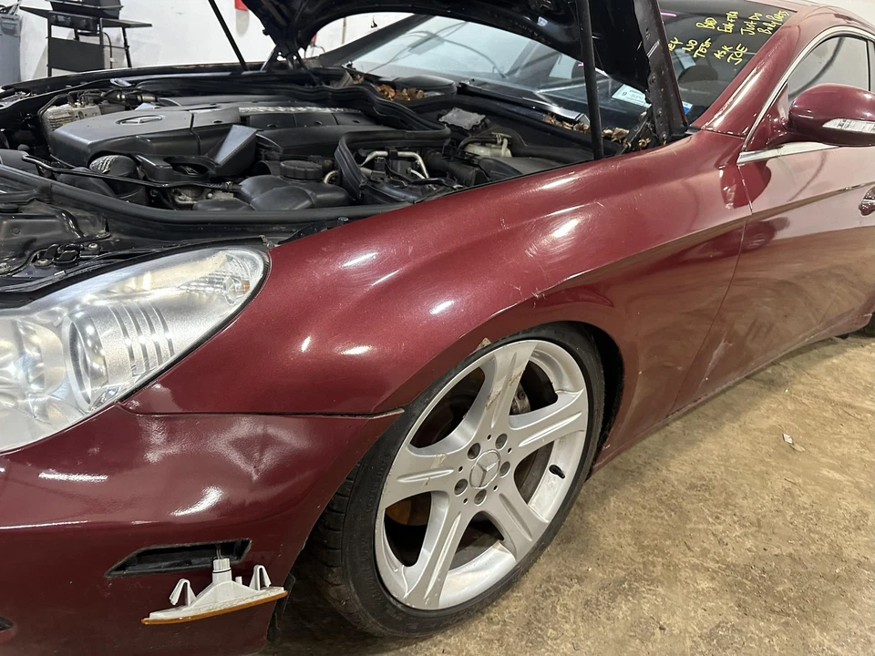 Used Front Left Fender fits: 2006 Mercedes-benz Mercedes cls-class 219 Type CLS5 Foto 1 de 4