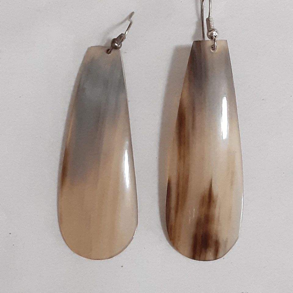 Tribal 2.5" acrylic drop earrings hook Foto 1 de 1