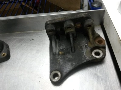 Soporte de montaje de motor para 08-09 Dodge Caliber 1.8 Foto 1 de 3